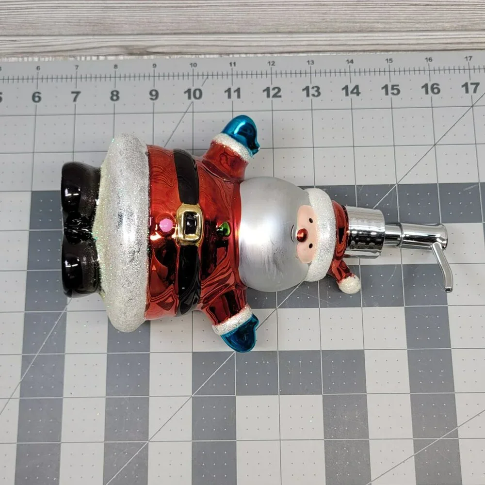 Santa Claus Shaped Soap Pump Dispenser Christmas Bathroom Kitchen Target‎ 2006